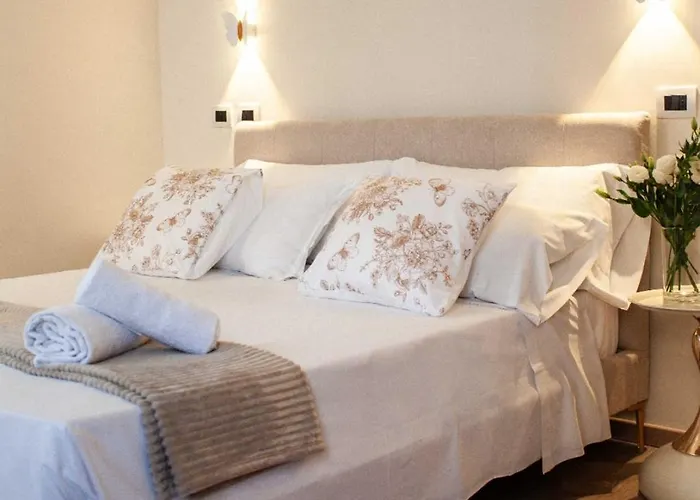 Farfalla Bianca - 4* Рим